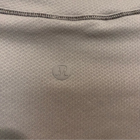 Lululemon Open Back Cropped Train Tank Medium - Picture 10 of 11